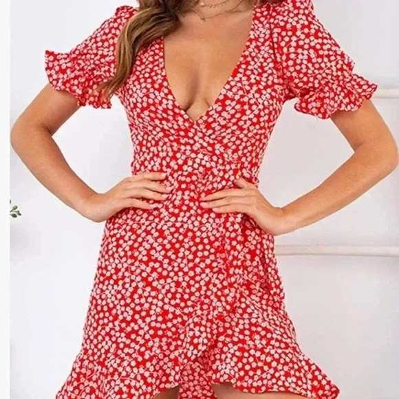 Dresses & Skirts - Floral poppy dress